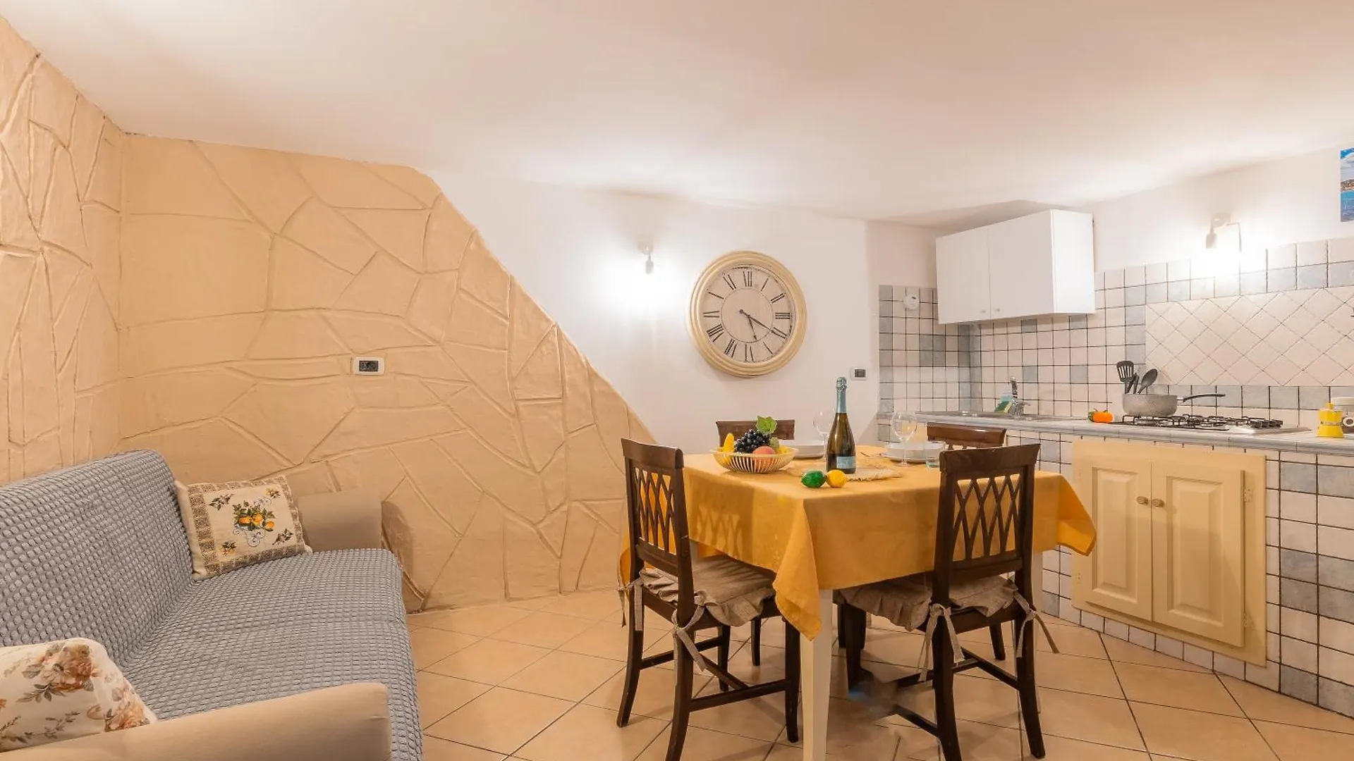 Apartment Fiera House - Happy Rentals Catania